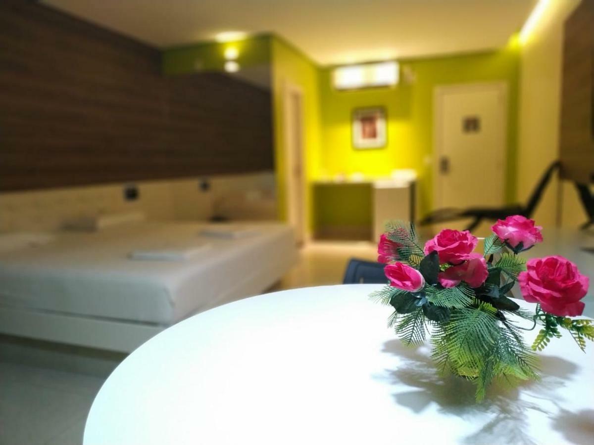 Vegas Motel インペラトリズ エクステリア 写真